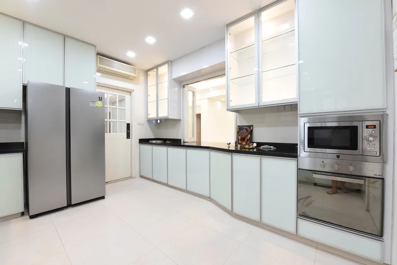 Regency Park 4+1 Bedroom Condo with a Great View for Rent — photo 11