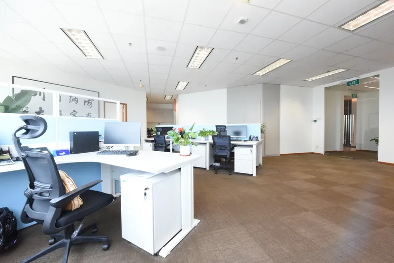 Suntec Tower Two High-Floor Office Space for Rent, Marina Bay View — photo 2